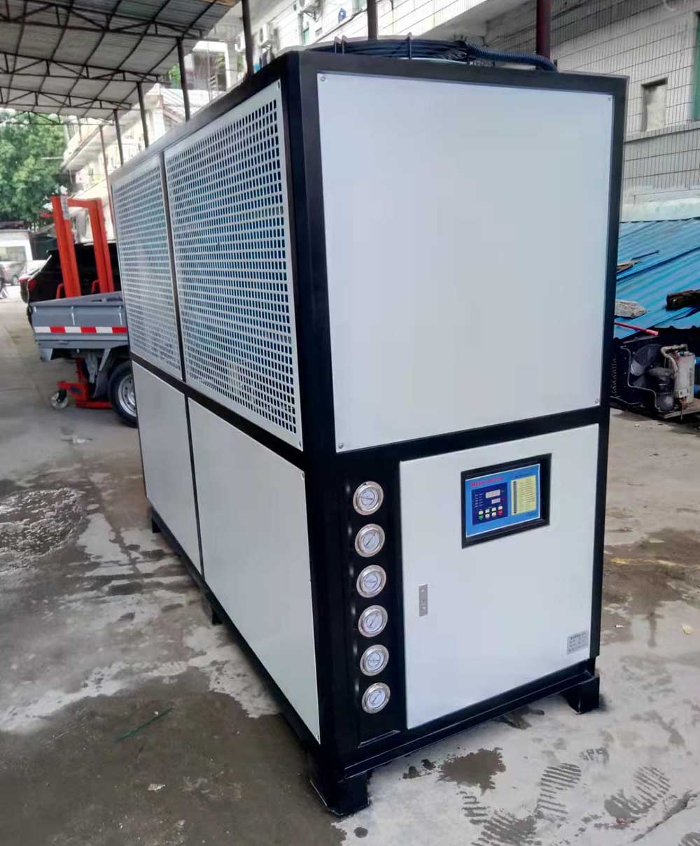 30HP air cooled chiller na naihatid sa oras